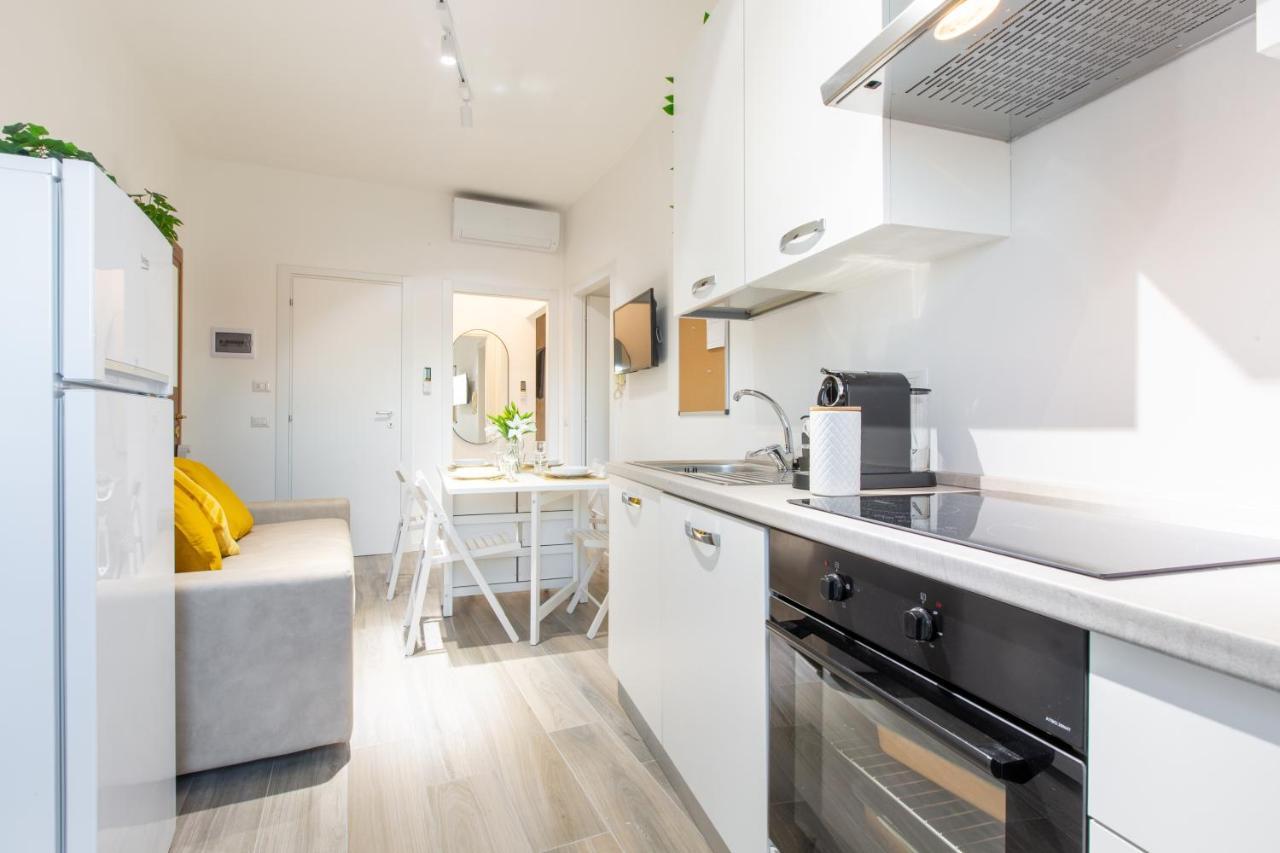 Milano City Apartments - Stylish House Free Wifi-Parking-Airport Bagian luar foto