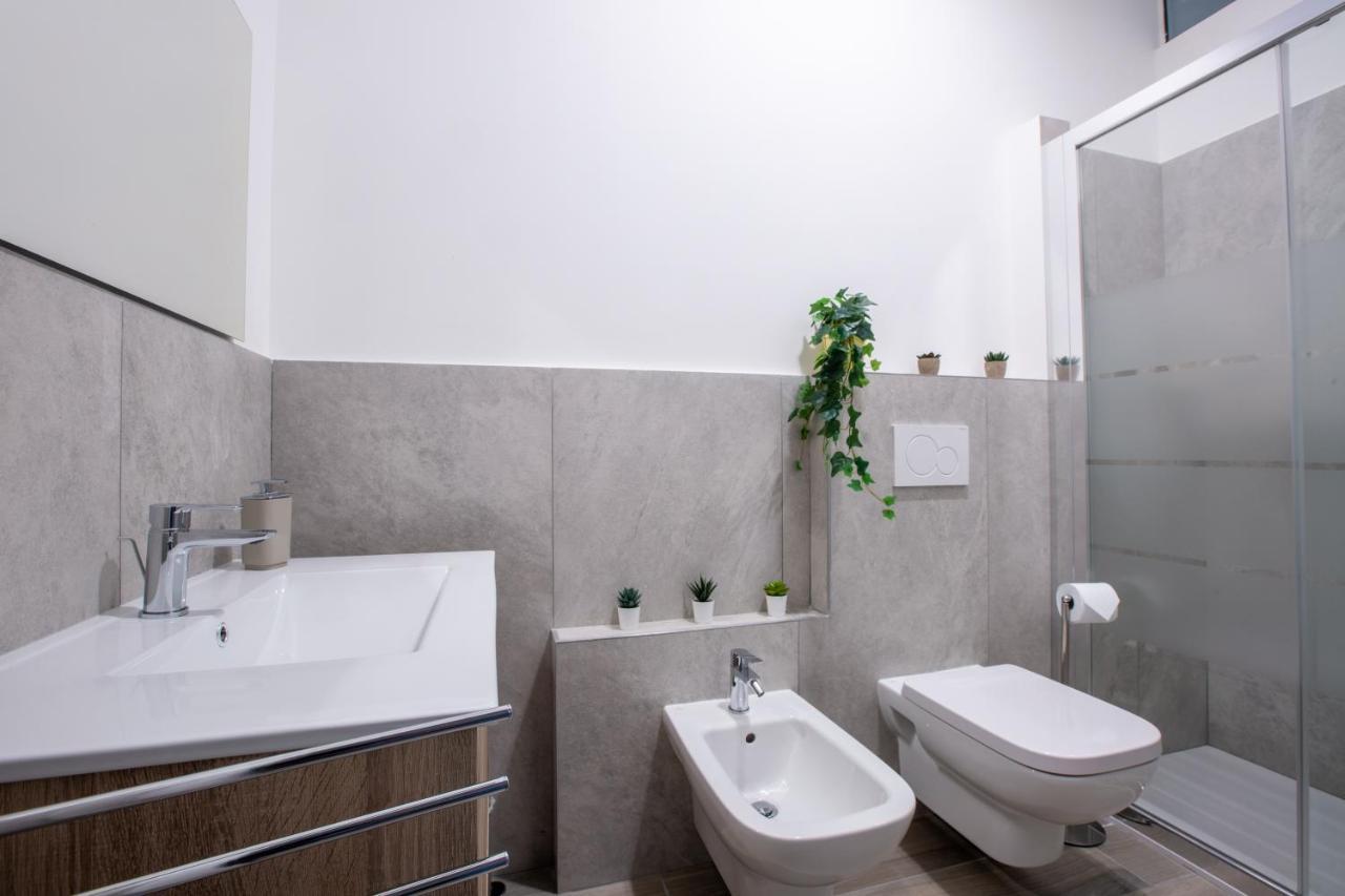 Milano City Apartments - Stylish House Free Wifi-Parking-Airport Bagian luar foto